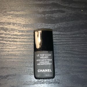 Chanel matte top coat